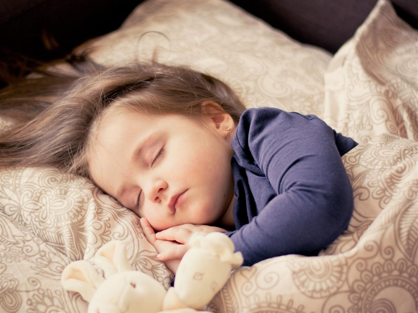 how to choose calming toys that help your toddler sleep